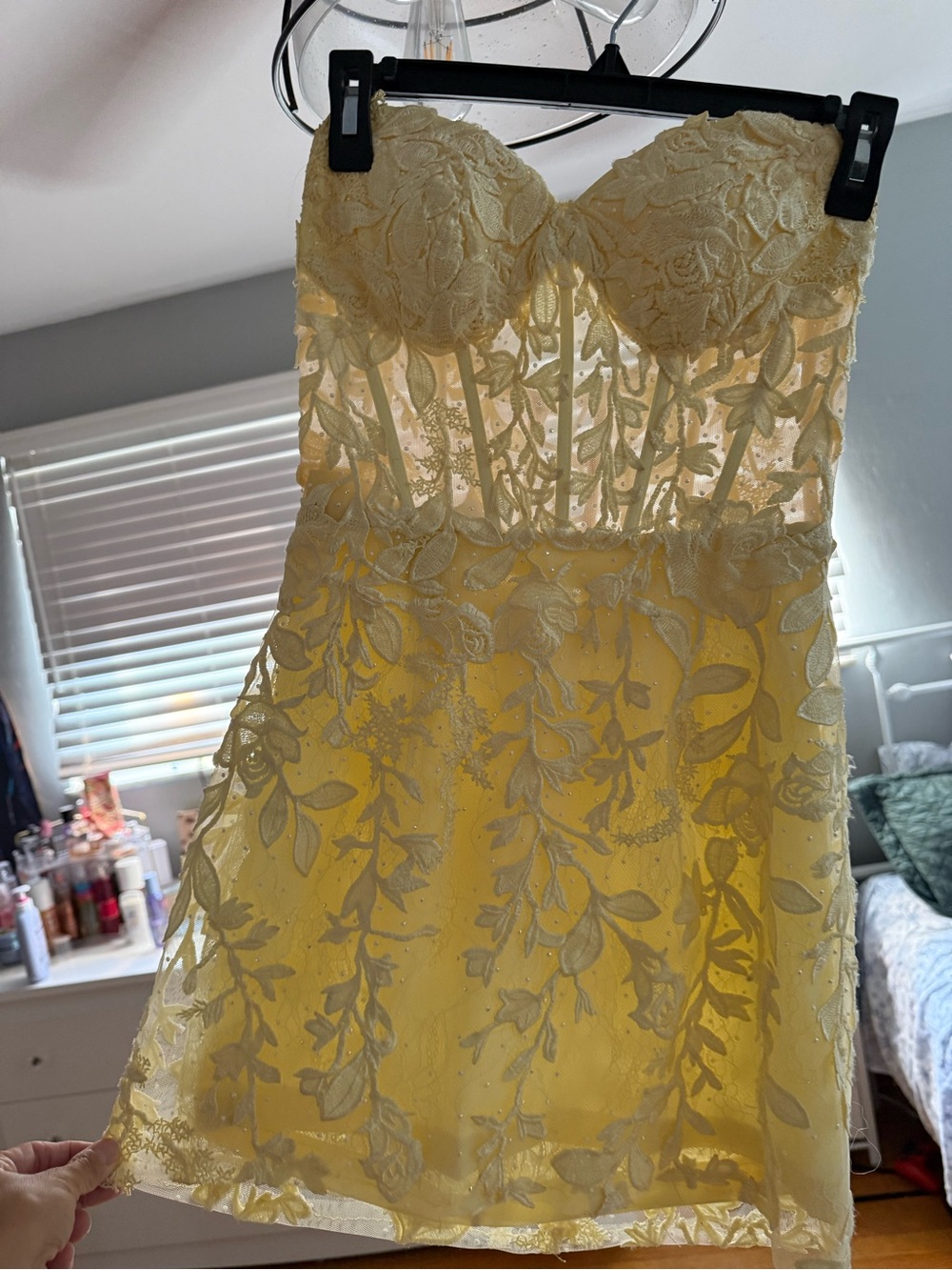 Sherri Hill Pale Yellow Lace Appliqué Mini Dress